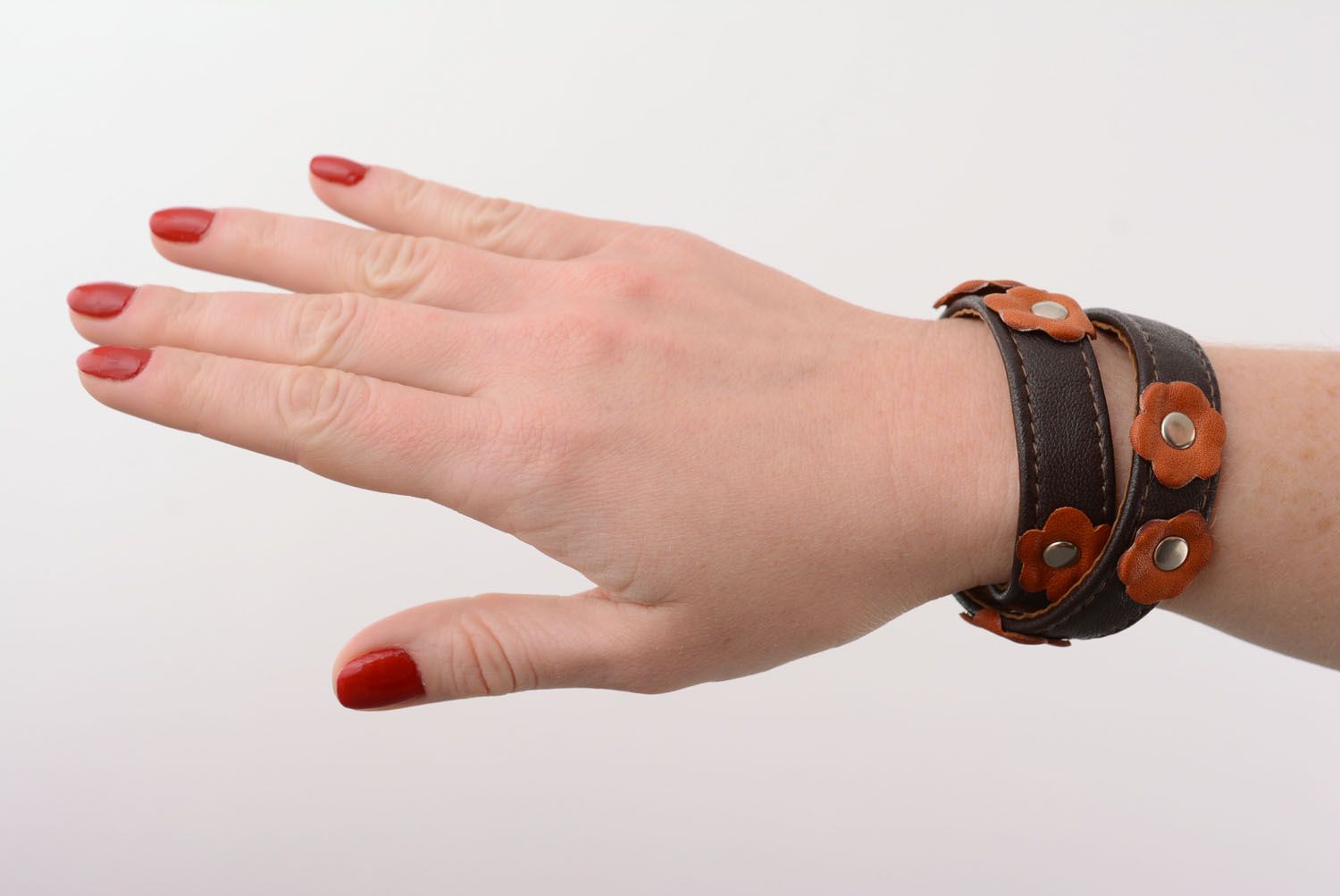 Leather wrist bracelet photo 1