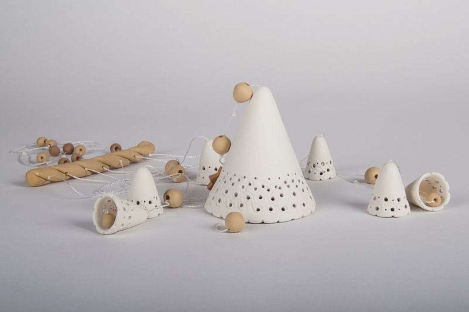 Ceramic cones bells photo 5
