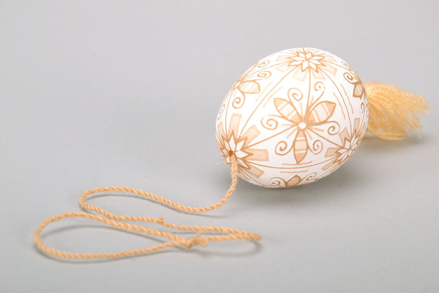 Hen Easter egg on a cord photo 5