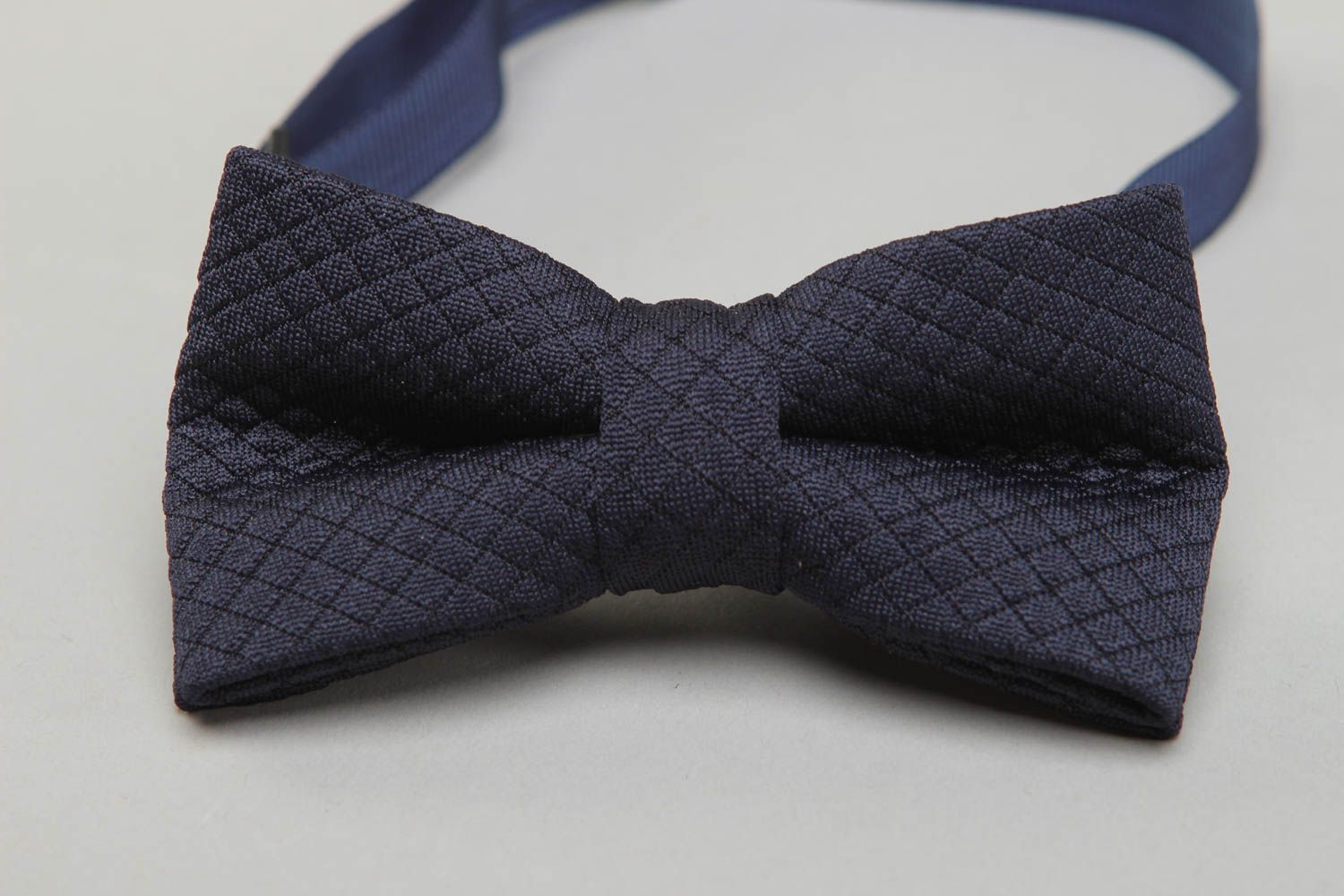 Dark blue cotton fabric bow tie photo 2