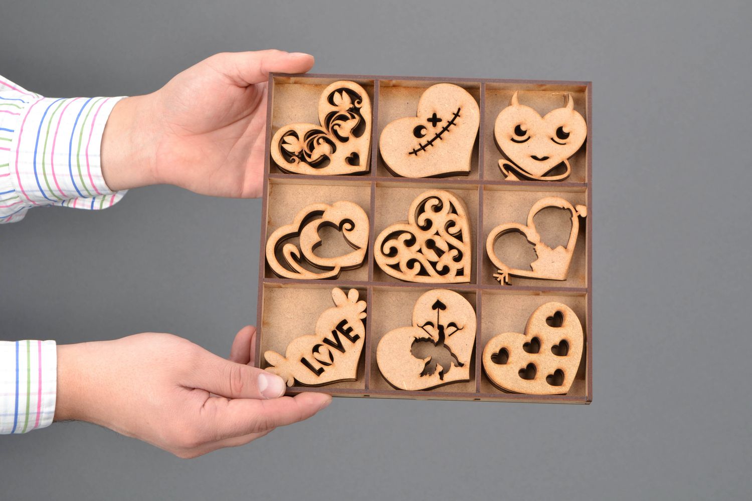 Ensemble de formes en bois à décorer Coeurs photo 2
