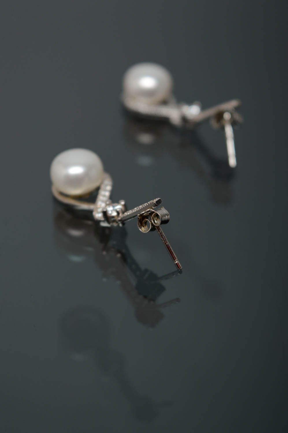 Silver pearl earrings photo 3
