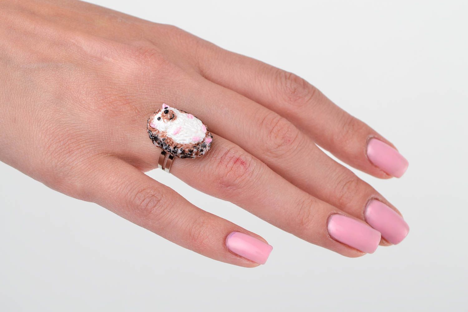 Кольцо ручной работы ежик кольцо для девушек украшение из полимерной глины фото 2