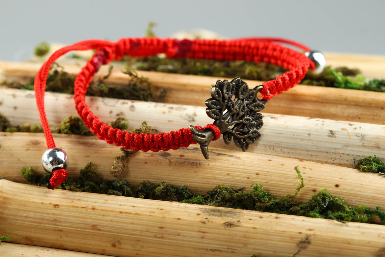 Unusual handmade friendship bracelet artisan jewelry designs fashion trends photo 1