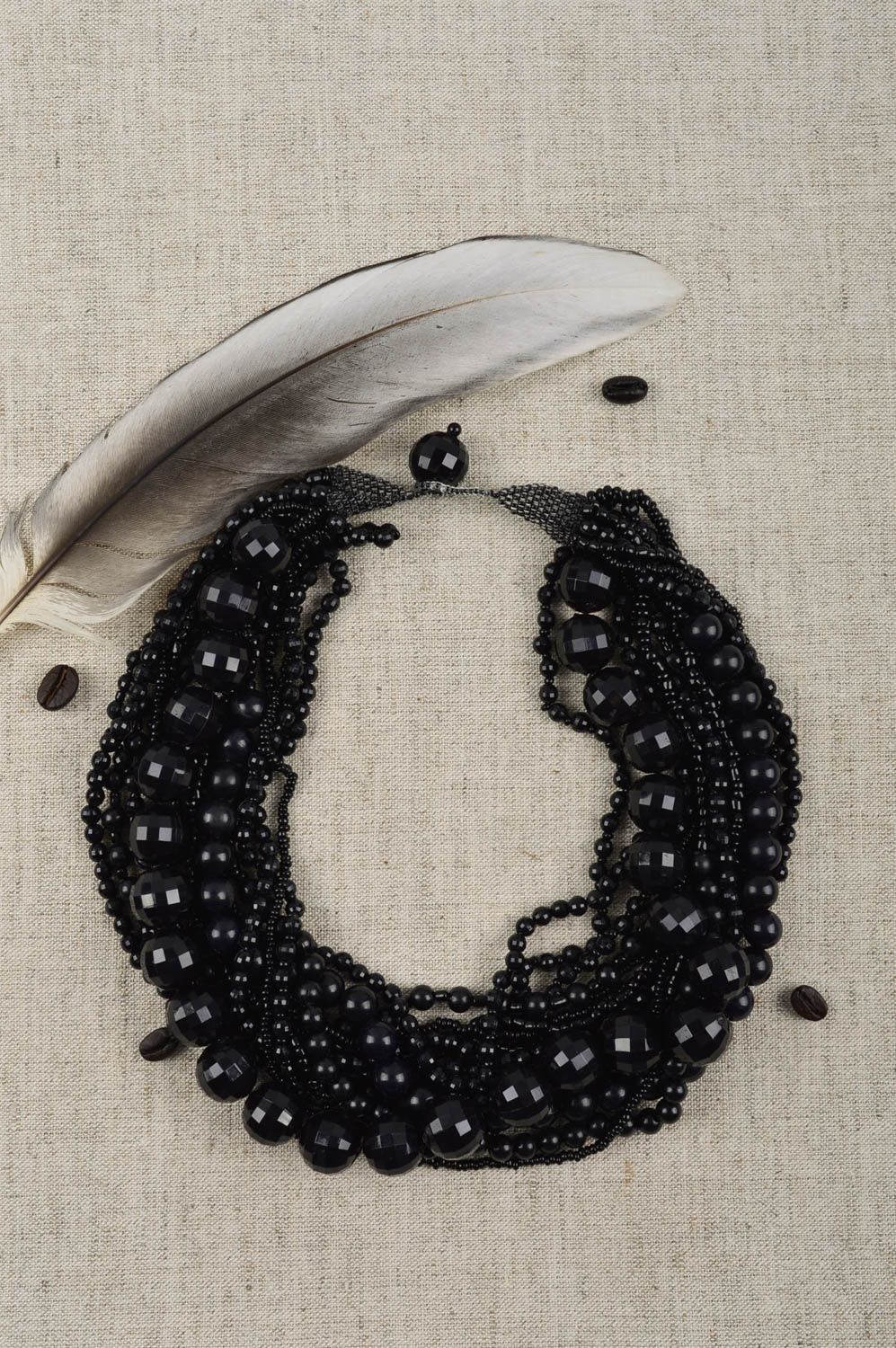 Черное украшение ручной работы массивное колье из бисера ожерелье из бисера фото 1