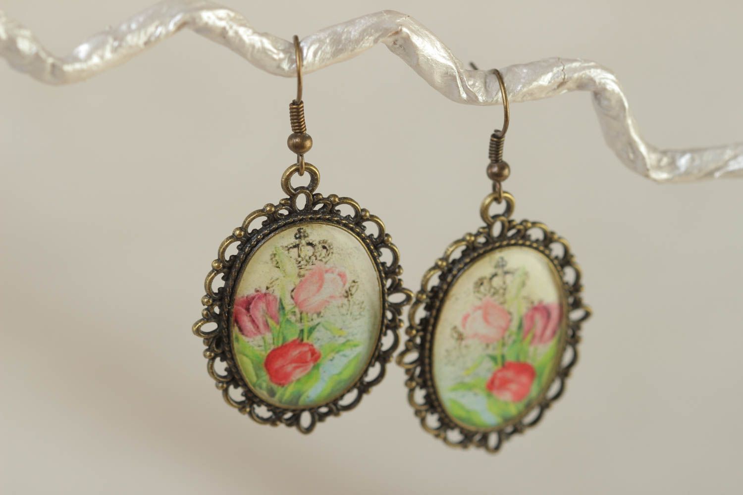 Vintage handmade oval glass glaze earrings with tulips photo 1