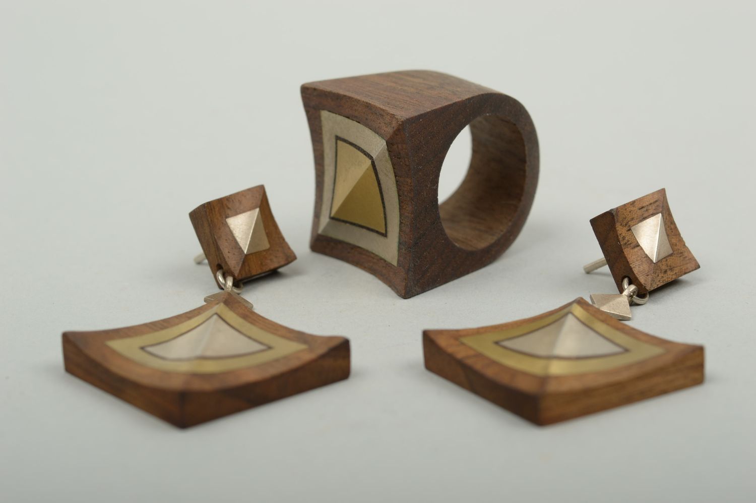 Handmade Schmuck aus Holz Damen Ohrringe Frauen Ring Schmuck Set mit Metall foto 4