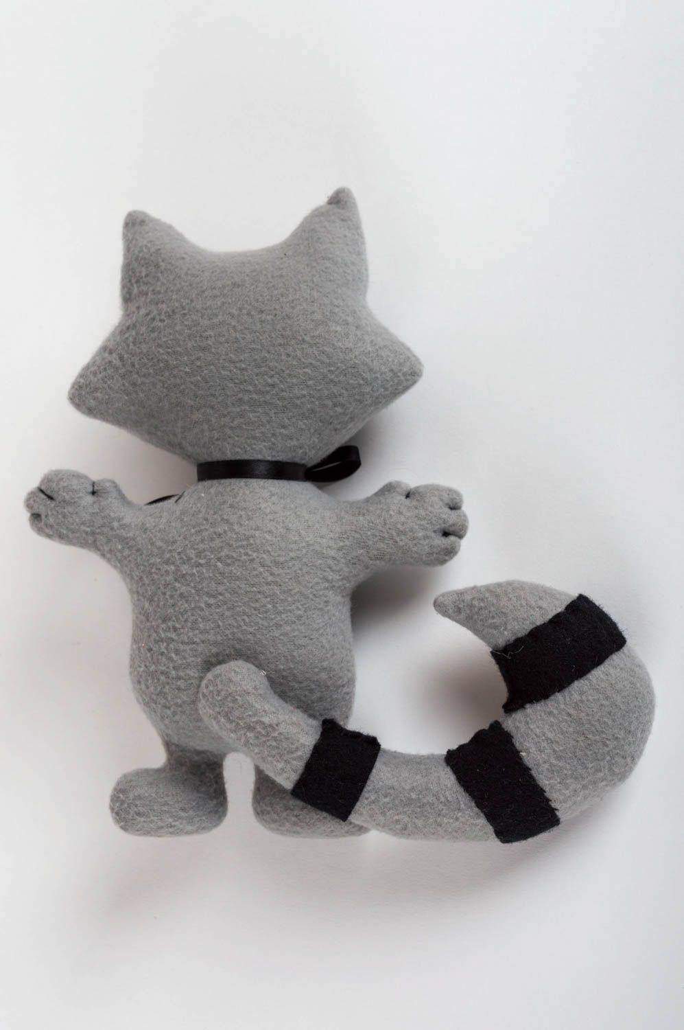 Jouet raton noir gris en tissu décoratif fait main cadeau original pour enfant photo 5