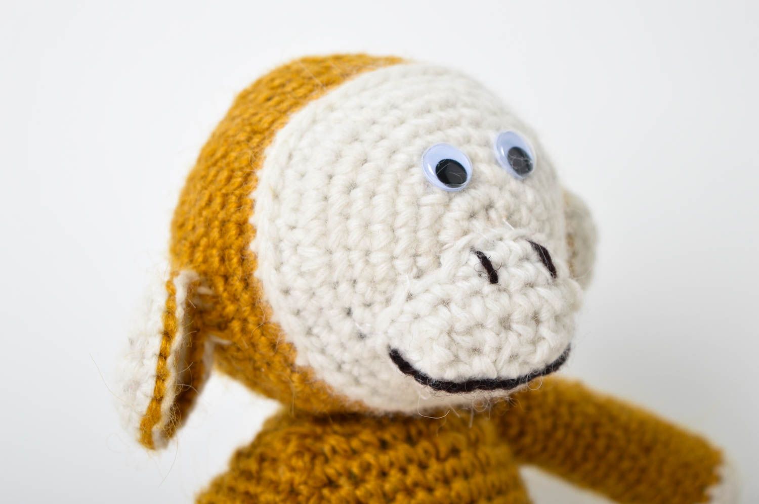 Peluche singe fait main Doudou singe Cadeau enfant design laine au crochet photo 4