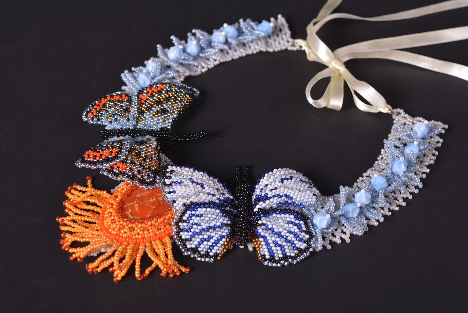 Колье из бисера украшение ручной работы с варисцитом ожерелье из бисера бабочки фото 2