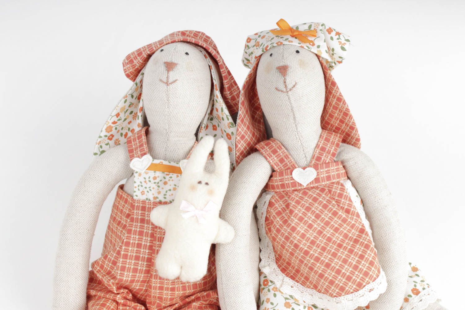 Conejos de peluche hechos a mano animalitos de tela juguetes para bebés  foto 5