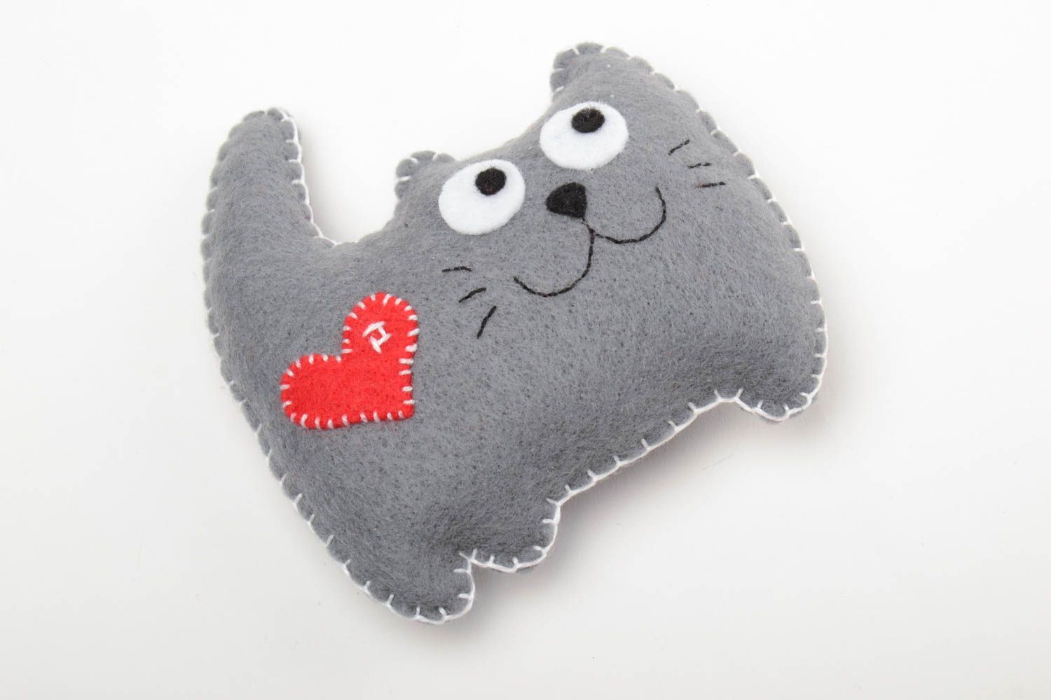 Handmade cute small felt soft toy gray cat with red heart for little kids photo 2