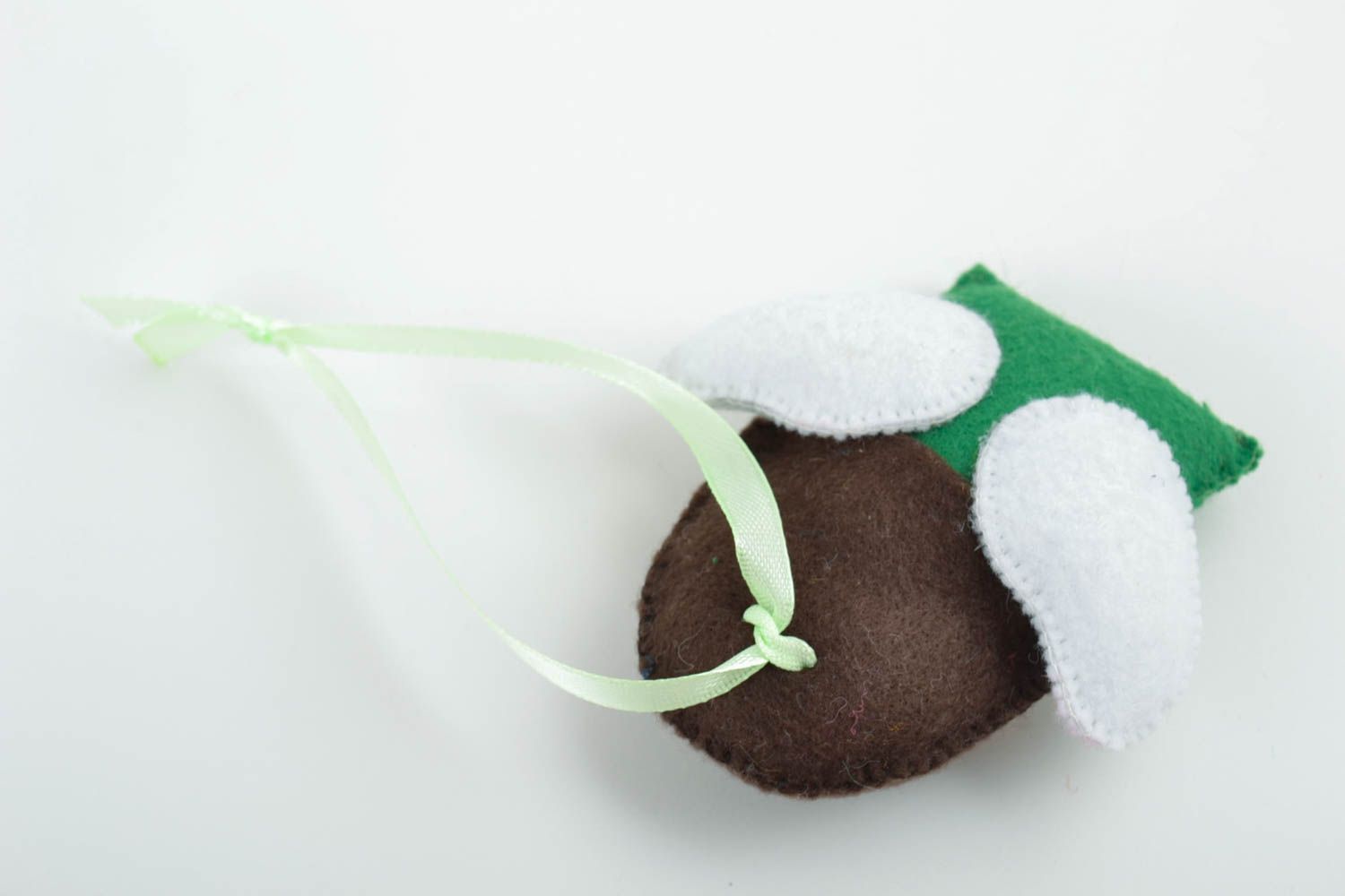Schöner kleiner Filz Engel Spielzeug mit Schlaufe handmade für Kinder und Dekor foto 4