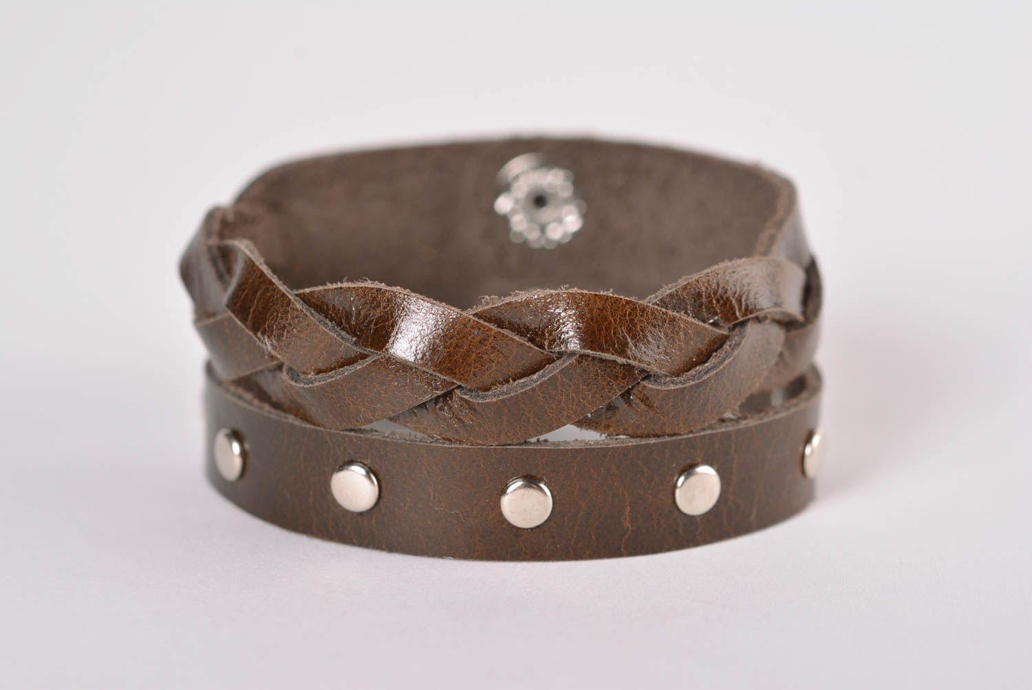 Bracelet cuir Bijou fait main Accessoire design large fourniture métallique photo 1