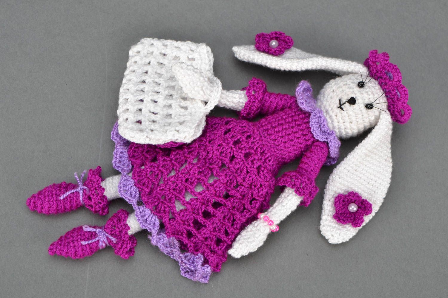 Doudou tricoté au crochet Lapine en lilas photo 3