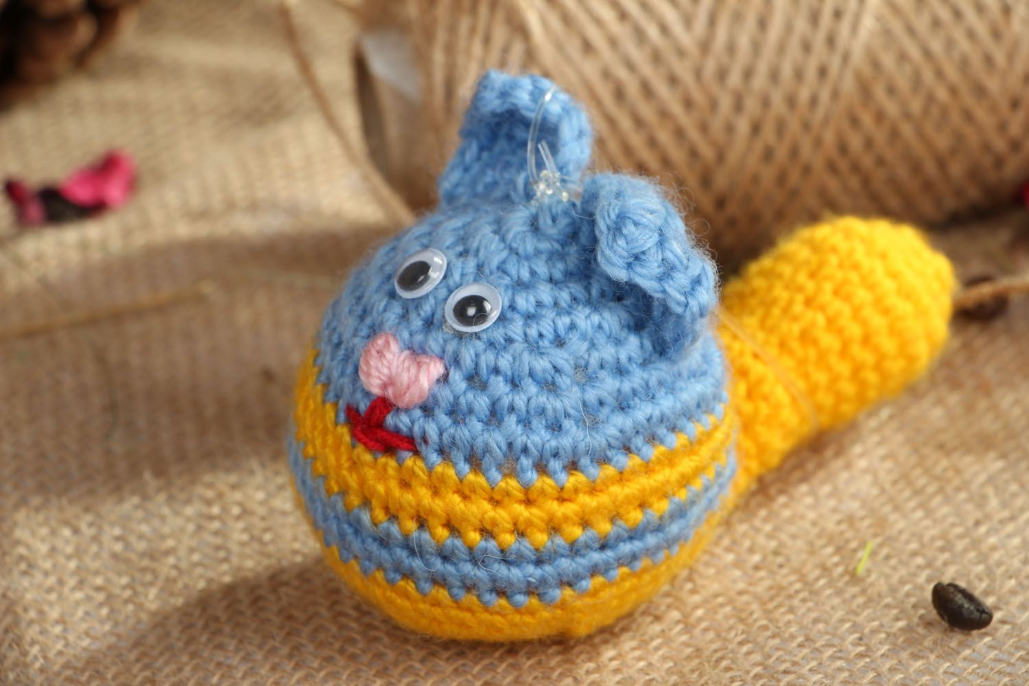 Brinquedo artesanal tricotado com gancho foto 5