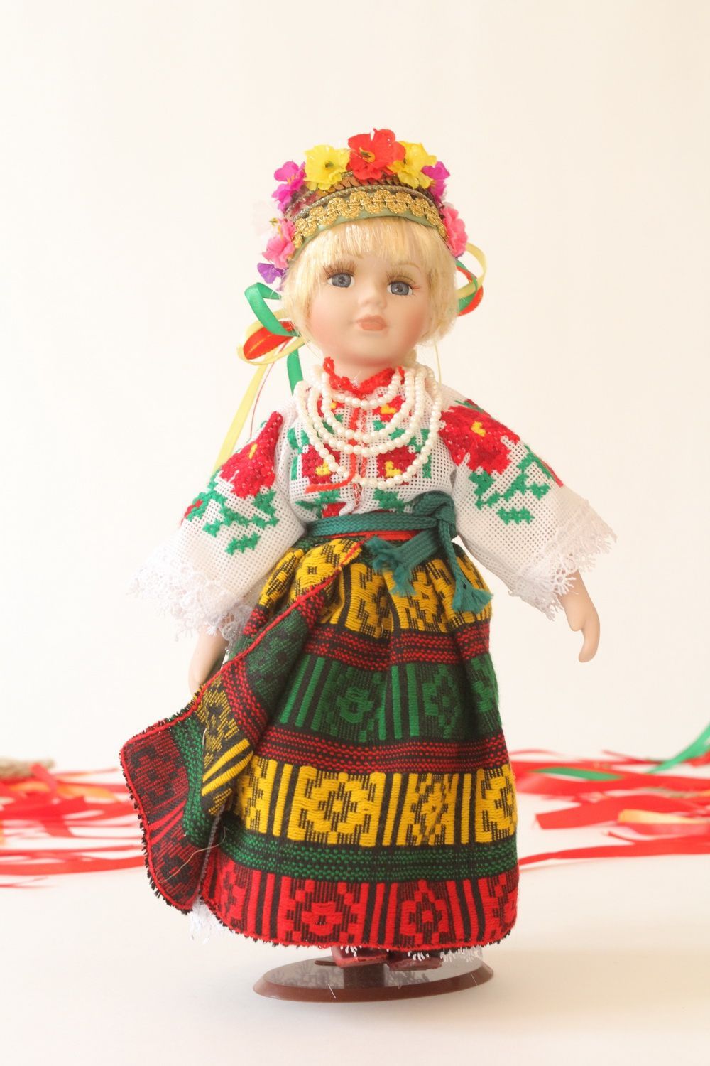 Boneca étnica artesanal num vestido tradicional  foto 4