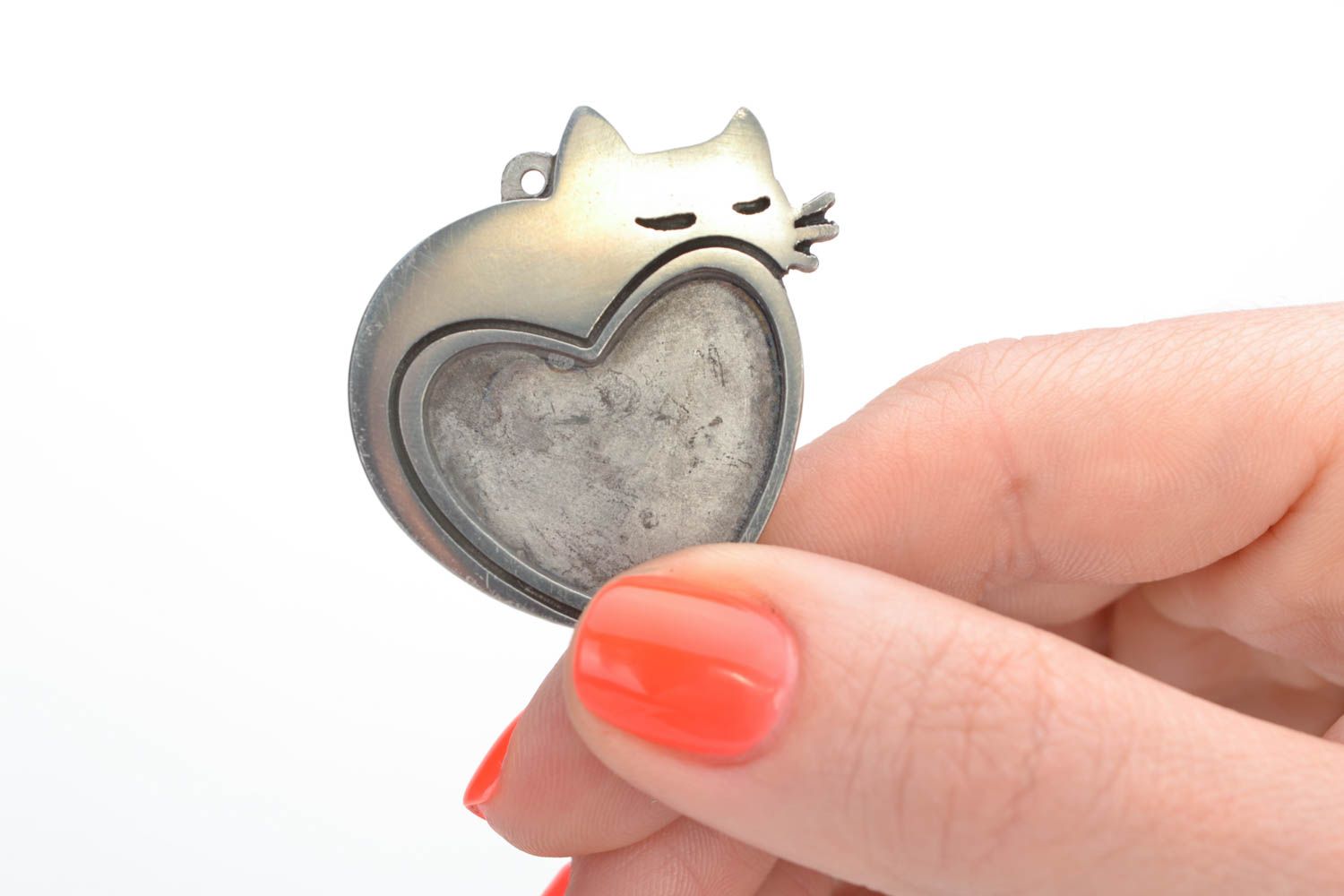 Petit pendentif métallique à personnaliser fait main original chat et coeur photo 2