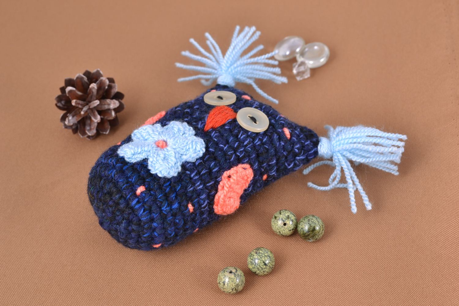 Petit doudou tricoté en fils mixtes au crochet fait main pour enfant Hibou bleu photo 1