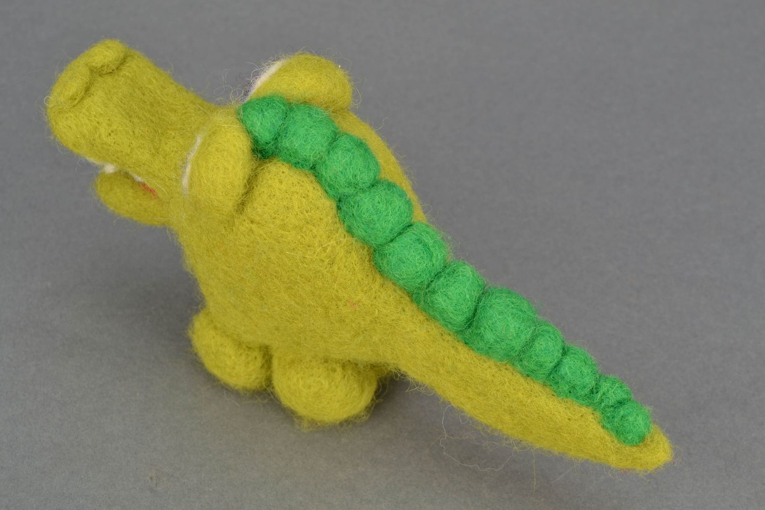 Валяная игрушка крокодил из шерсти фото 4