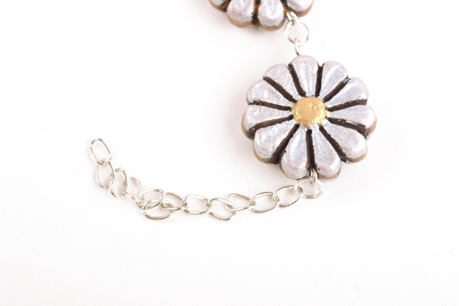 Bracelet en terre cuite fait main original perles en forme de marguerite photo 4