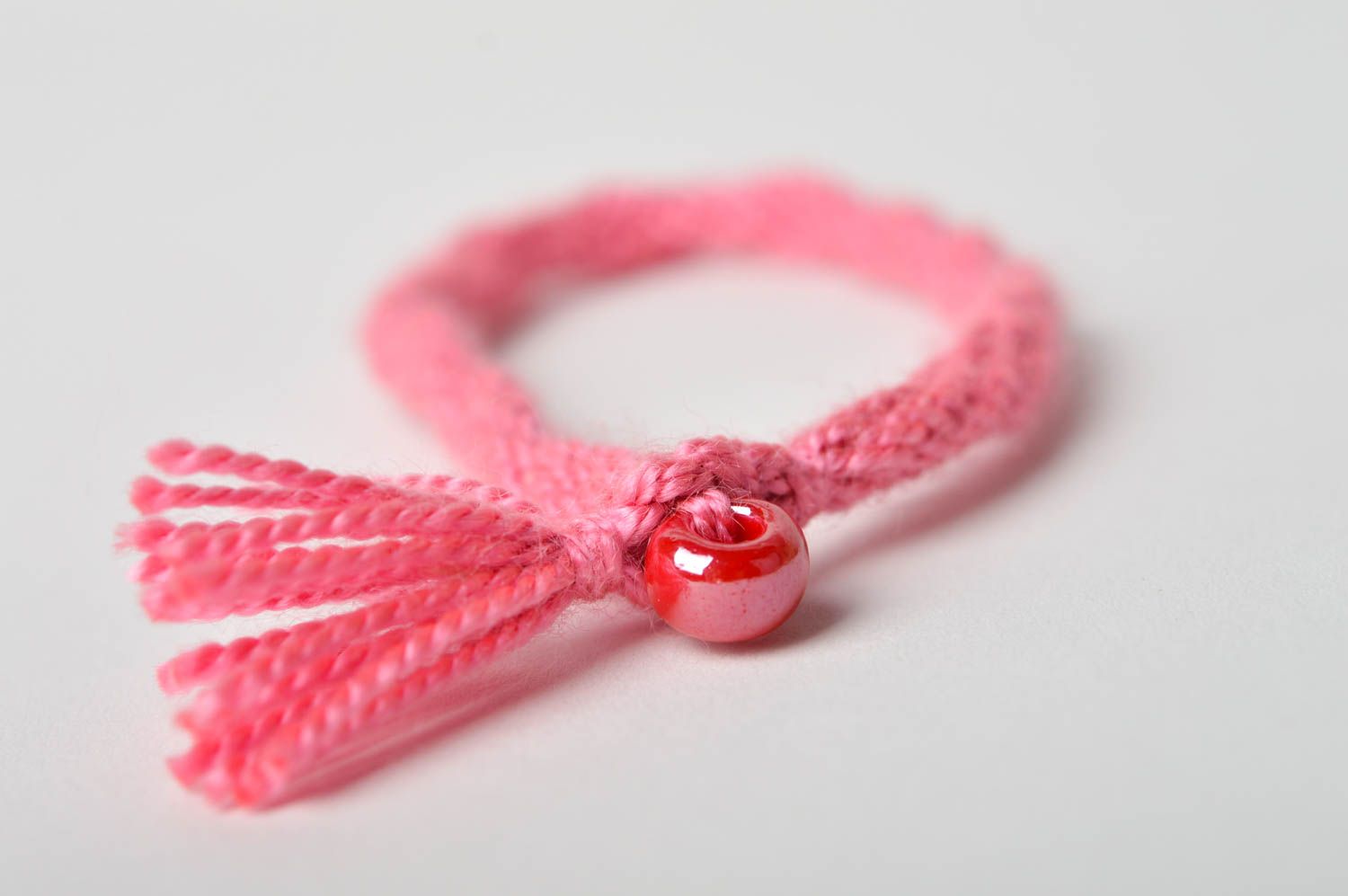 Bracelet textile Bijou fait main tricot rose perles fantaisie Accessoire femme photo 4