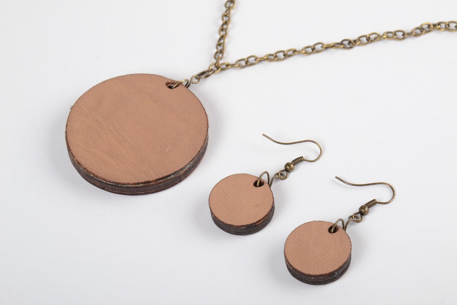 Wooden handmade set of jewelry 2 pcs round earrings and pendant with embroidery photo 3