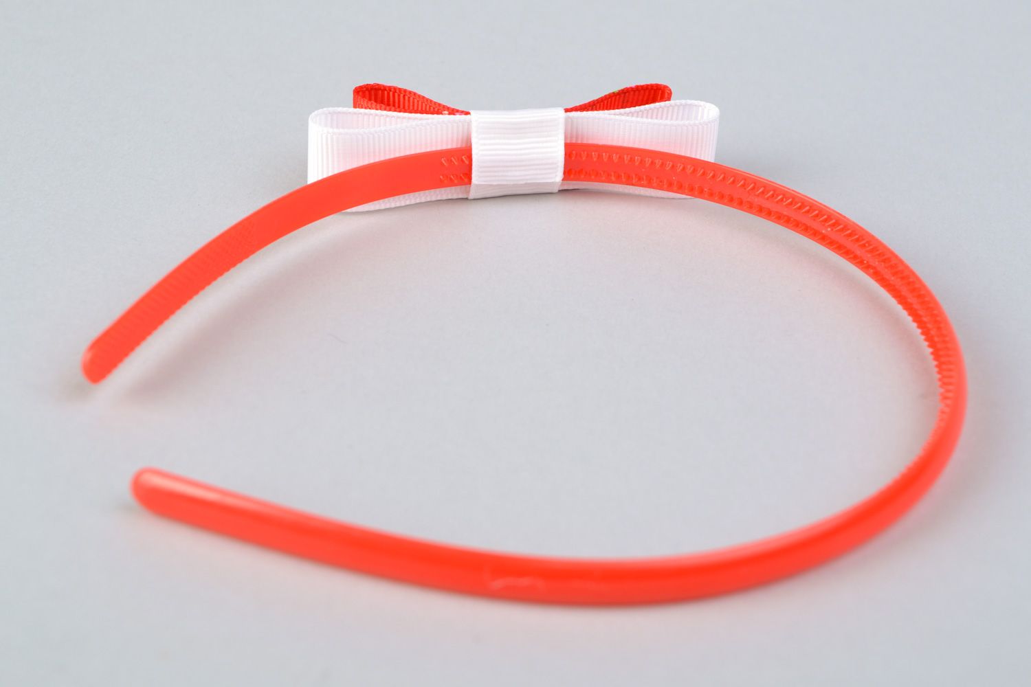 Serre-tête avec noeud de ruban de reps fait main rouge joli design pour été photo 4
