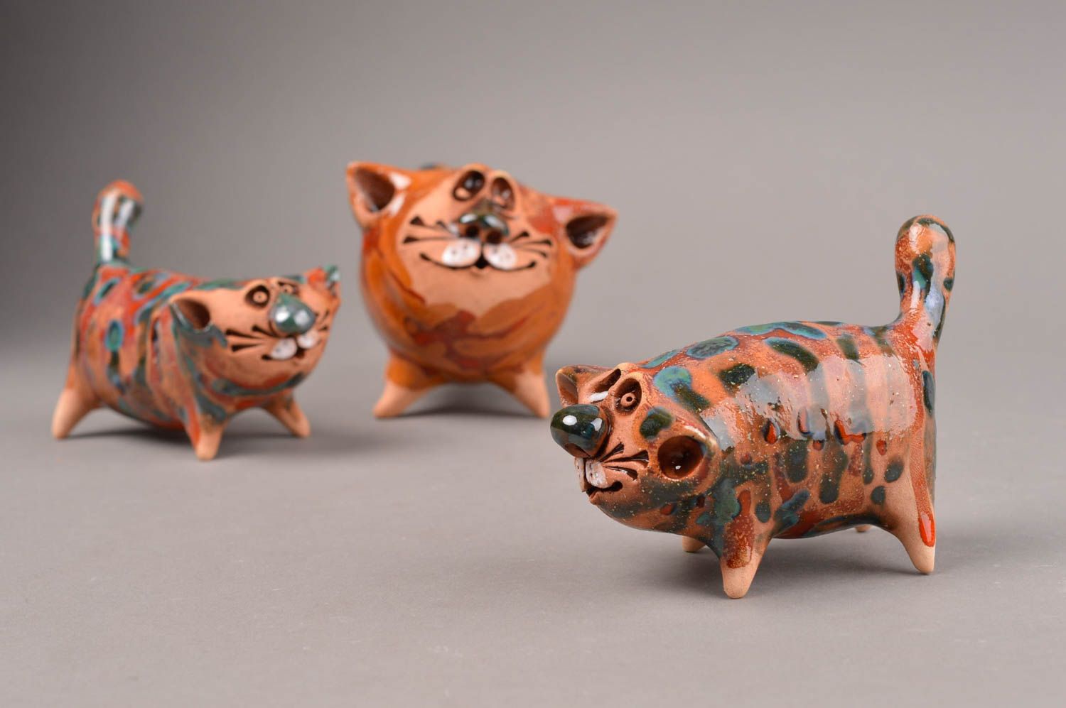 Фигурки животных статуэтки ручной работы глиняные статуэтки 3 шт коты набор фото 2