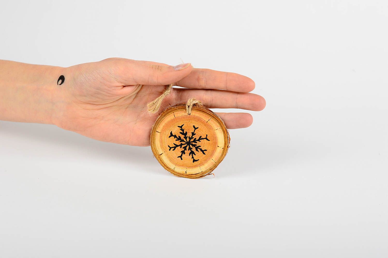 Новогоднее украшение ручной работы игрушка на елку декор для дома Снежинка фото 2