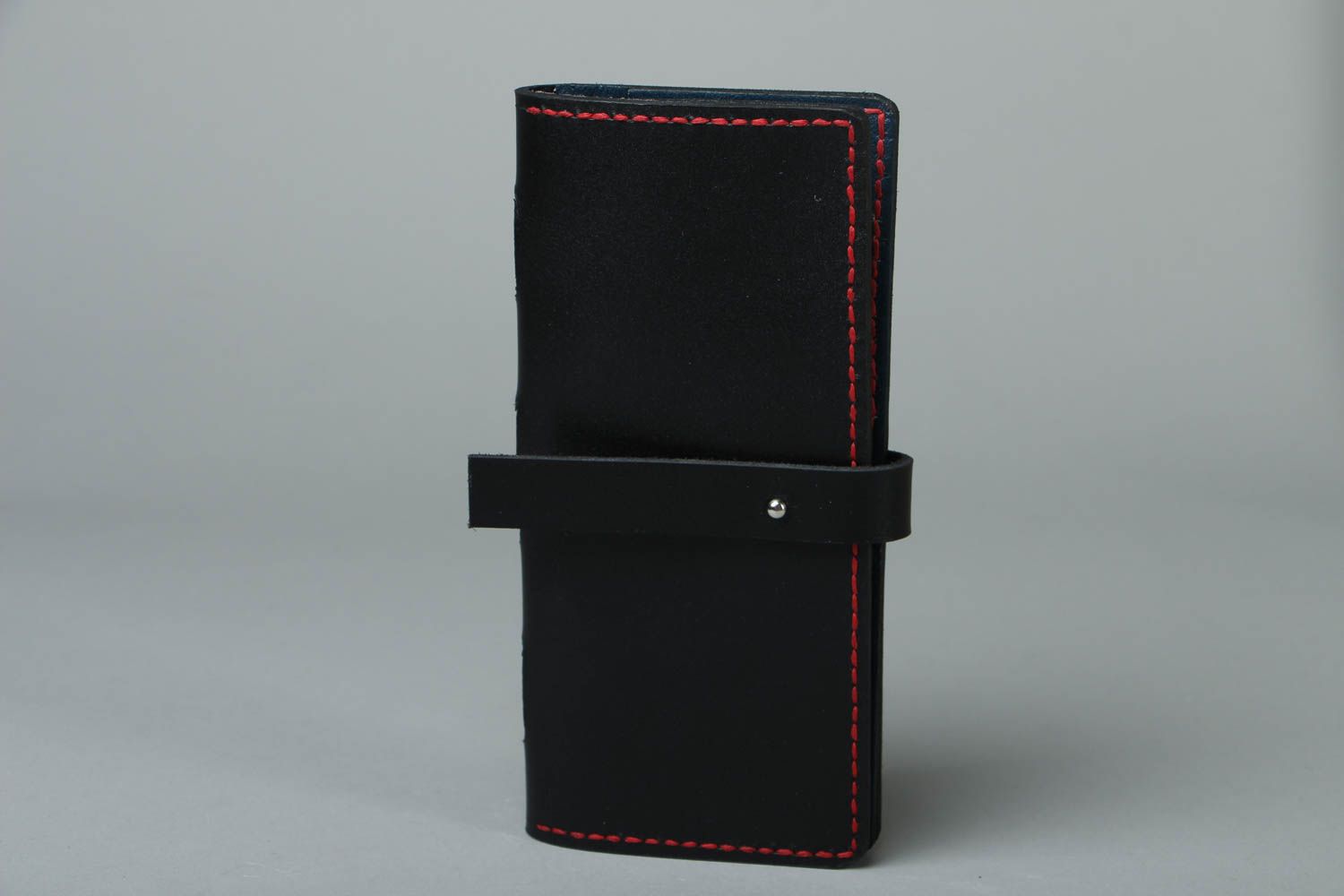 Schwarze Geldbörse aus Leder  foto 1