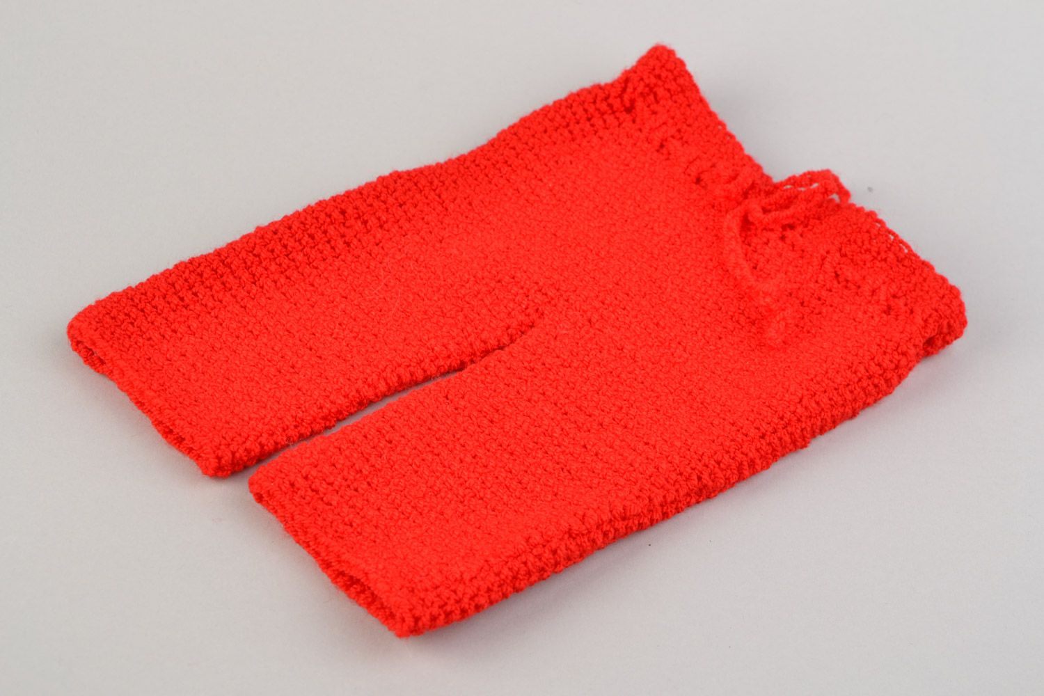 Handmade crocheted stylish red baby pants for kids made of acrylic threads photo 2