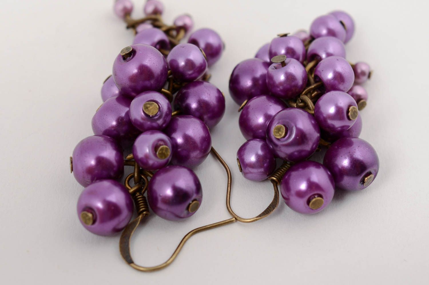 Handmade violet festive dangle earrings with ceramic pearl beads on metal chain photo 3