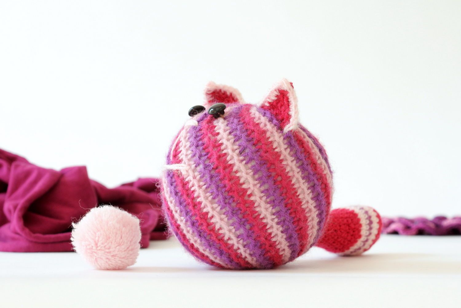 Giocattolo a maglia fatto a mano a forma di gatto rotondo pupazzo morbido  foto 5
