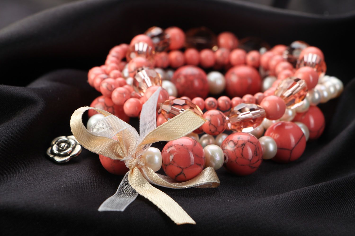 Set of handmade pearl bracelets photo 2