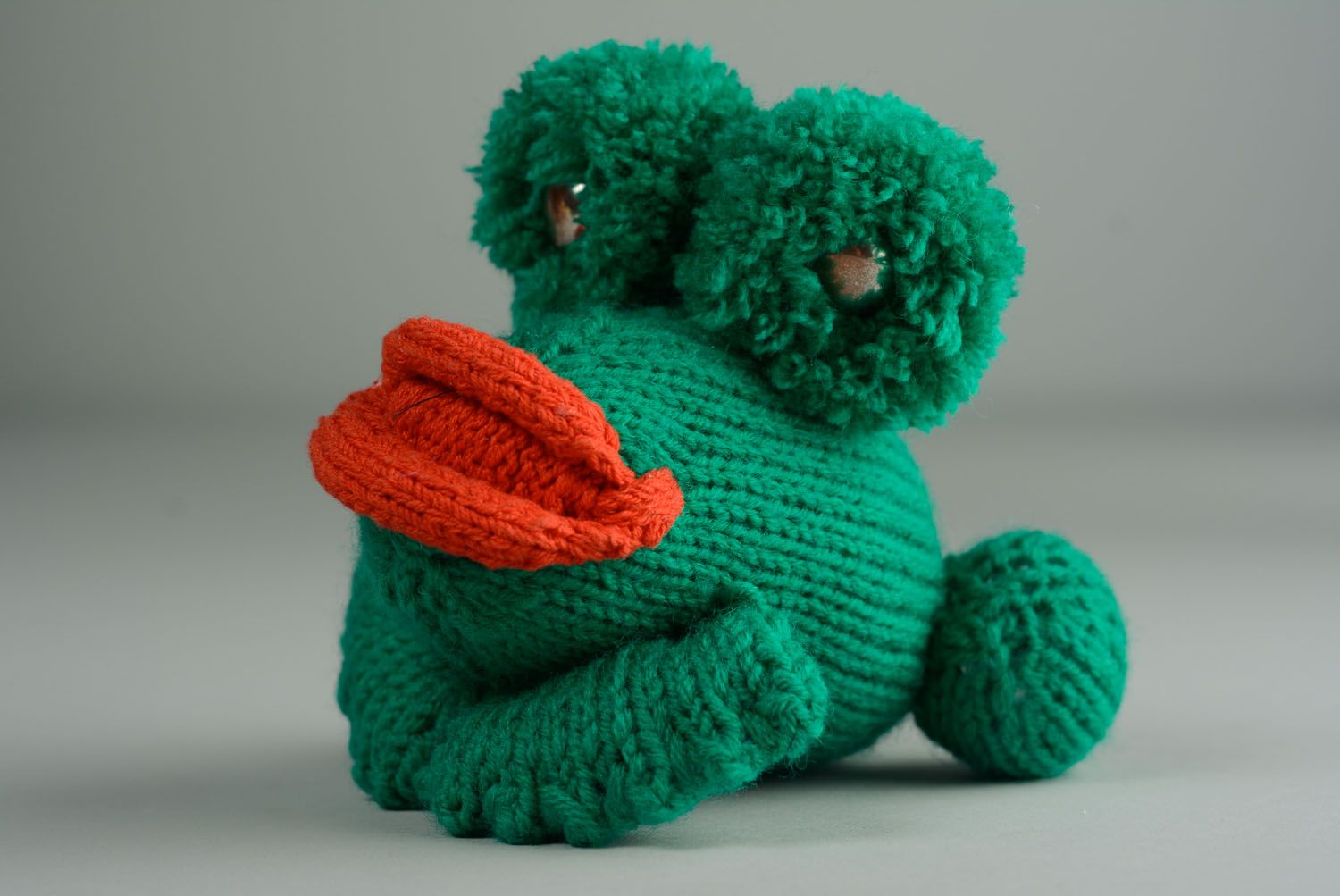 Designer crochet toy Frog photo 1