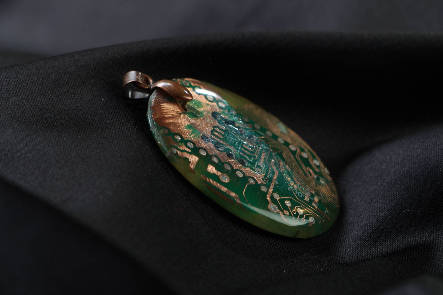 Oval steampunk pendant with micro scheme photo 3