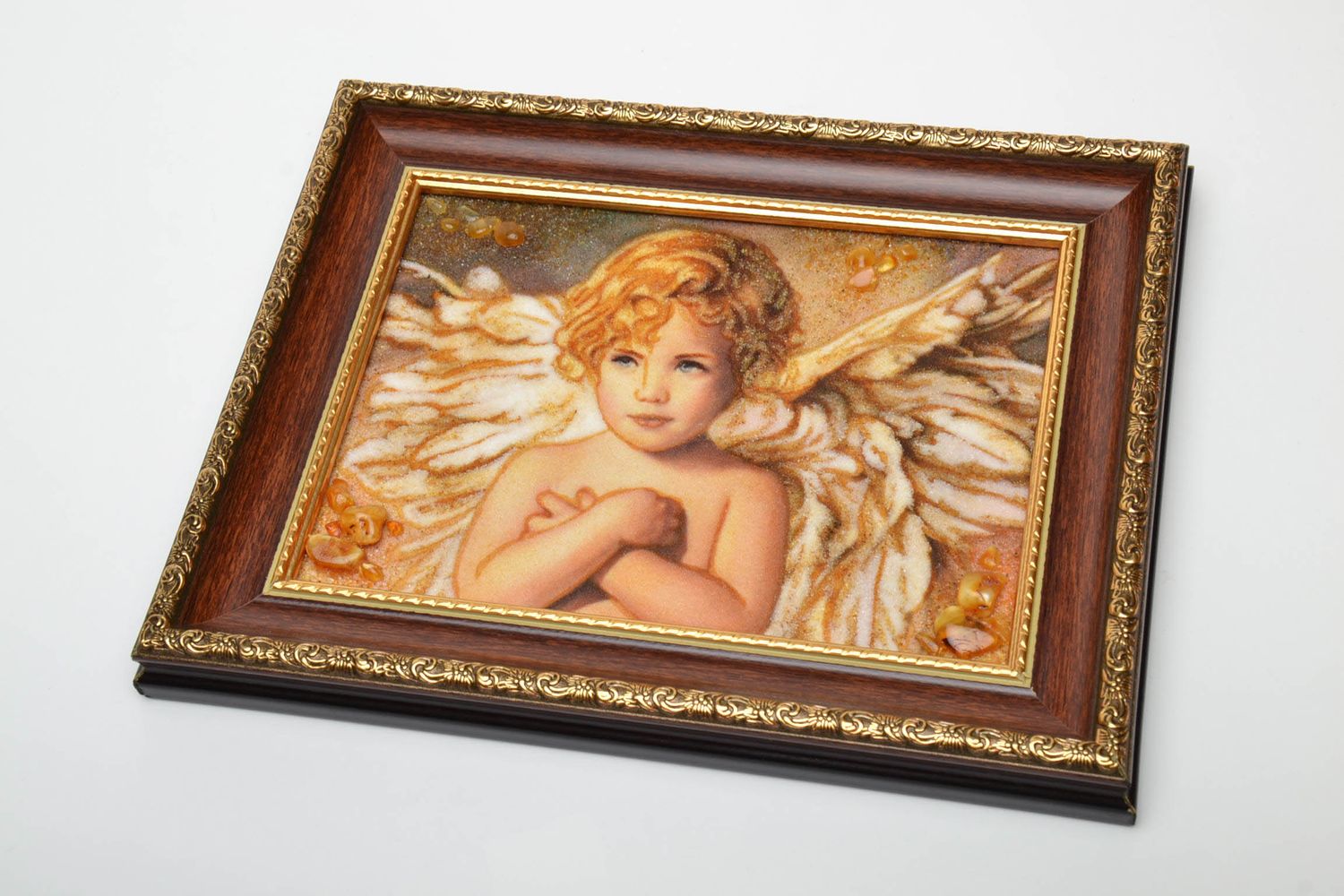 Картина из янтаря с изображением ангела  фото 2