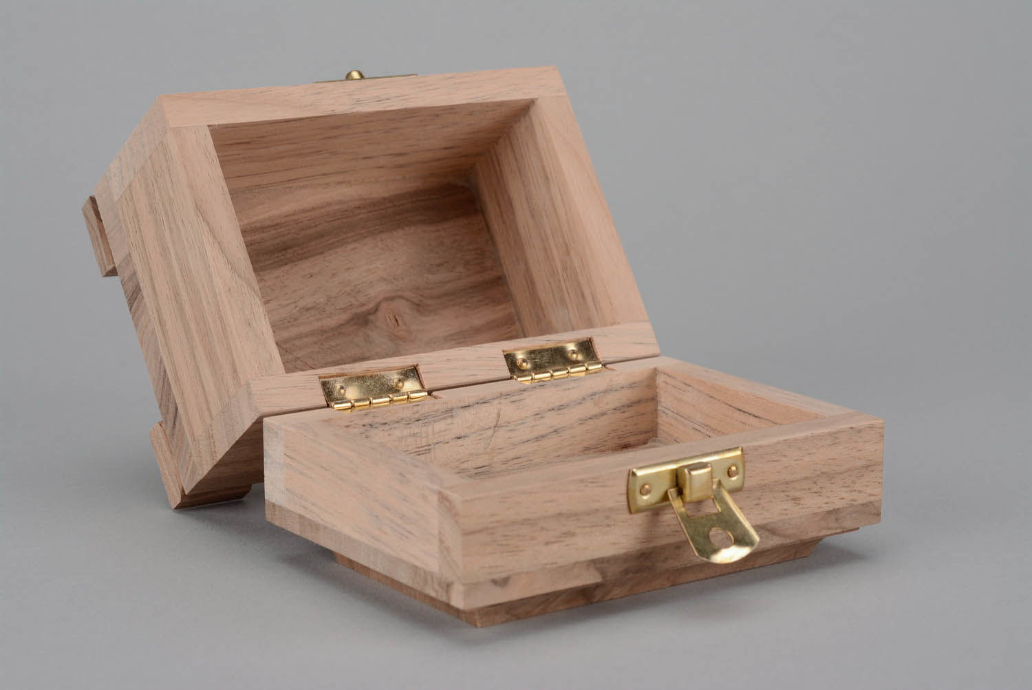 Boîte en bois brut à bijoux faite main photo 5