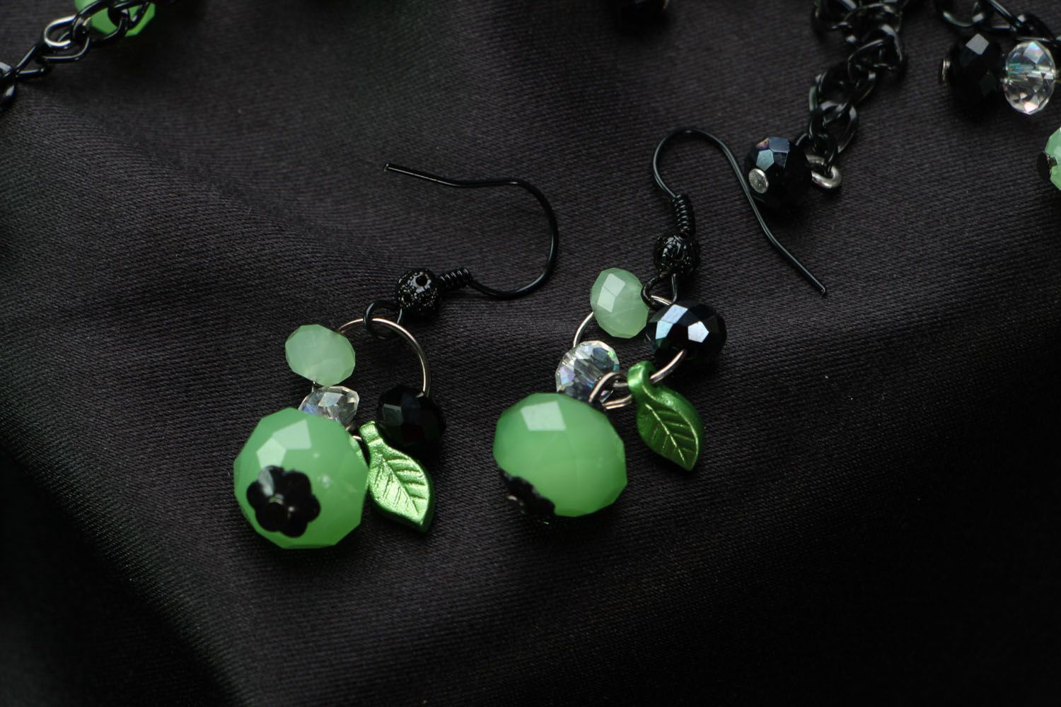 Jewelry set with chrysoprase and agate photo 2