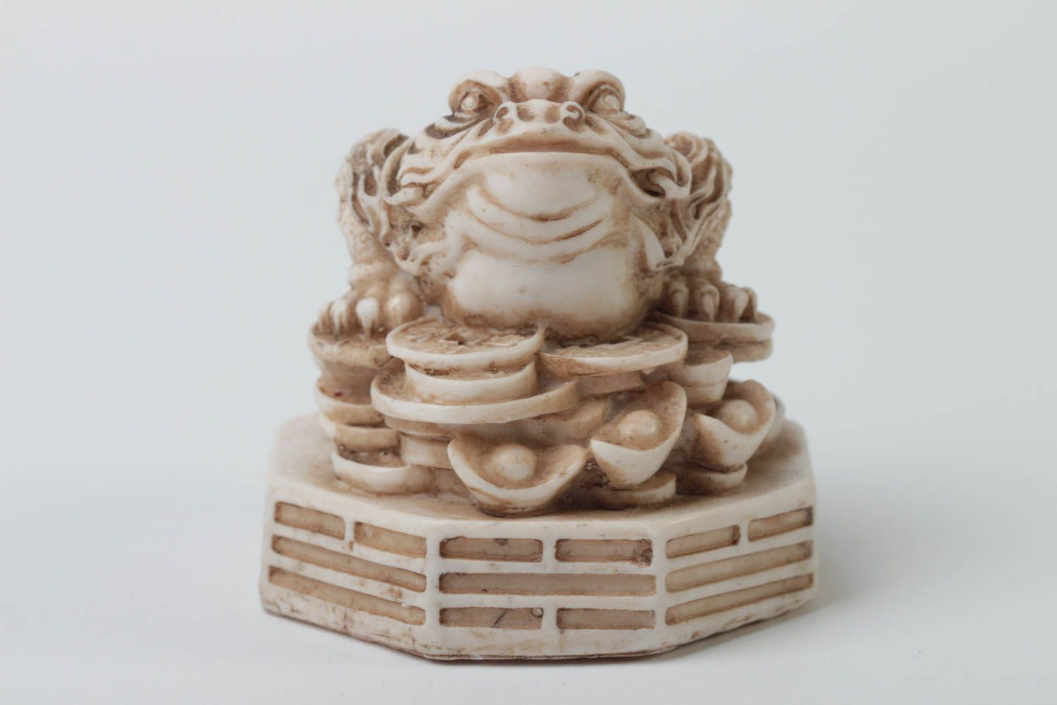 Handmade toad coin figurine designer present polymer resin interior decoration photo 2