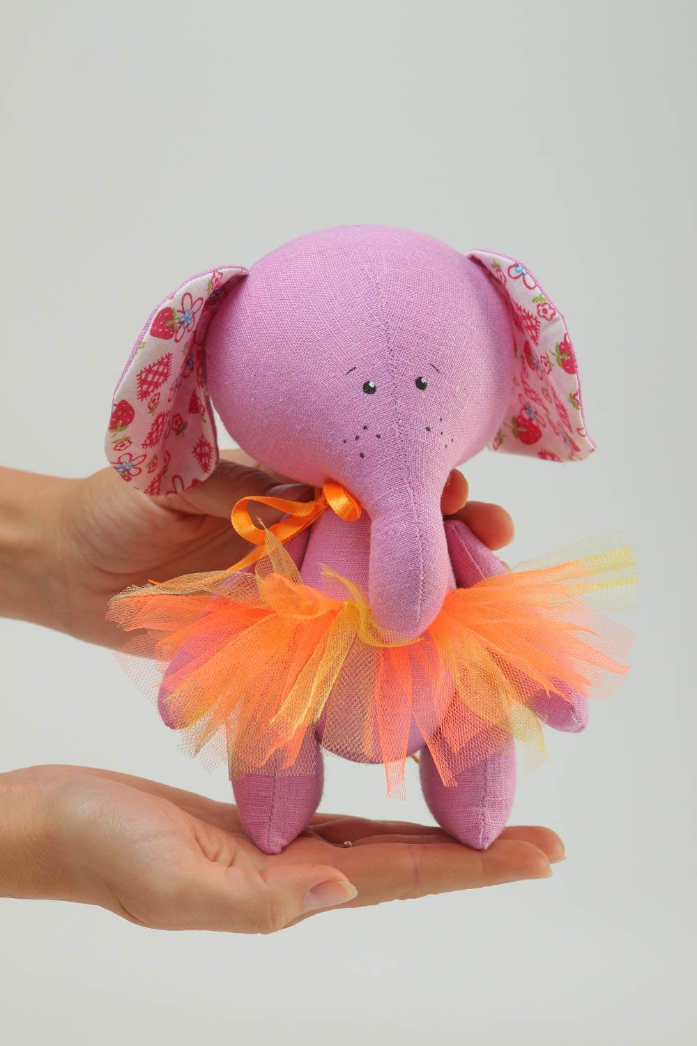 Peluche éléphant rose en tutu Jouet fait main textile déco Cadeau original photo 5