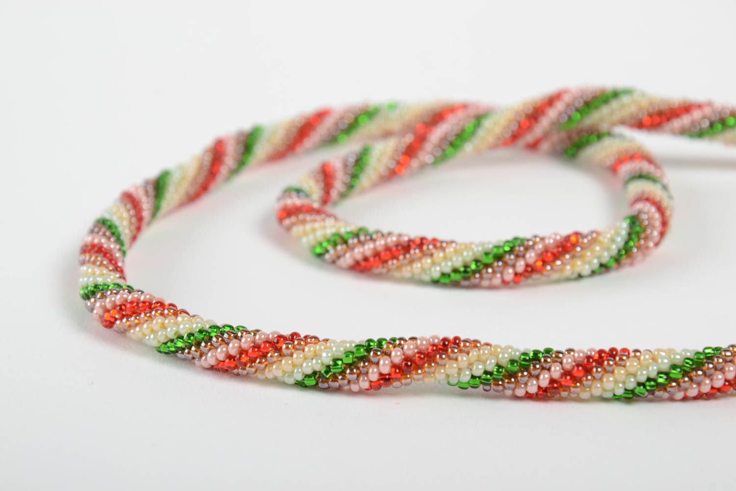 Collier spirale Bijou fait main en perles de rocaille multicolores Cadeau femme photo 5