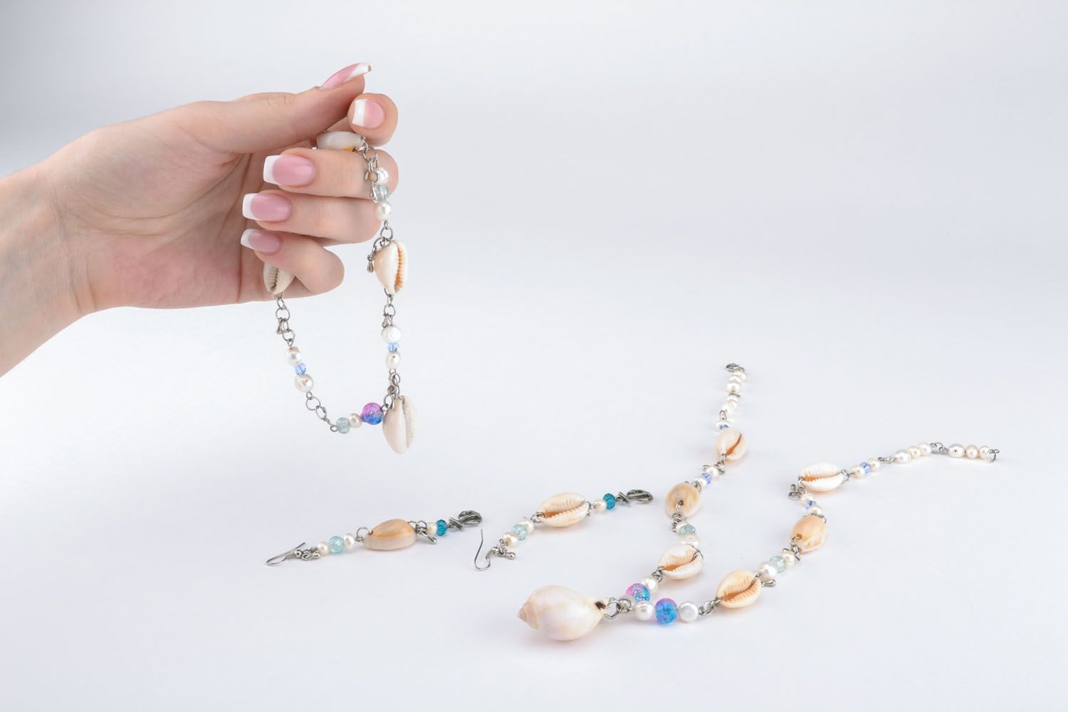 Set of pearl jewelry photo 4