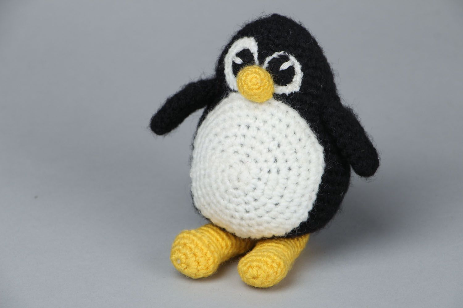Jouet mou tricoté main Pingouin photo 1