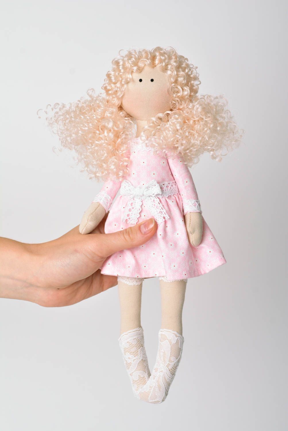 Puppe handgemacht kleine Puppe Geschenk für Frau Puppe aus Stoff mit Ständer foto 2