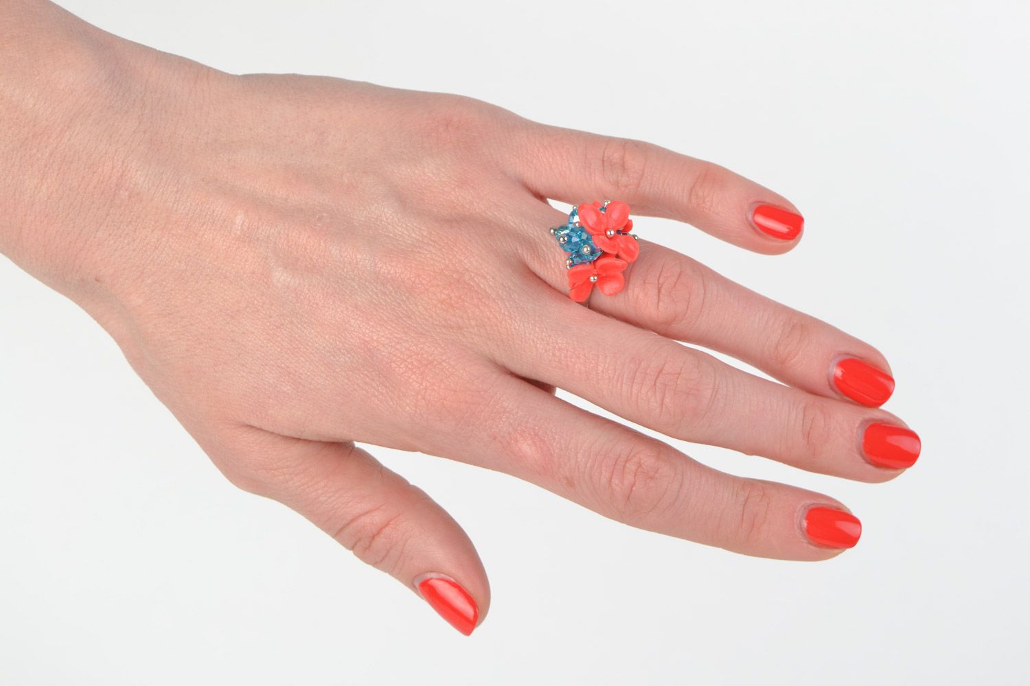 Handmade plastic flower ring with crystal beads photo 2