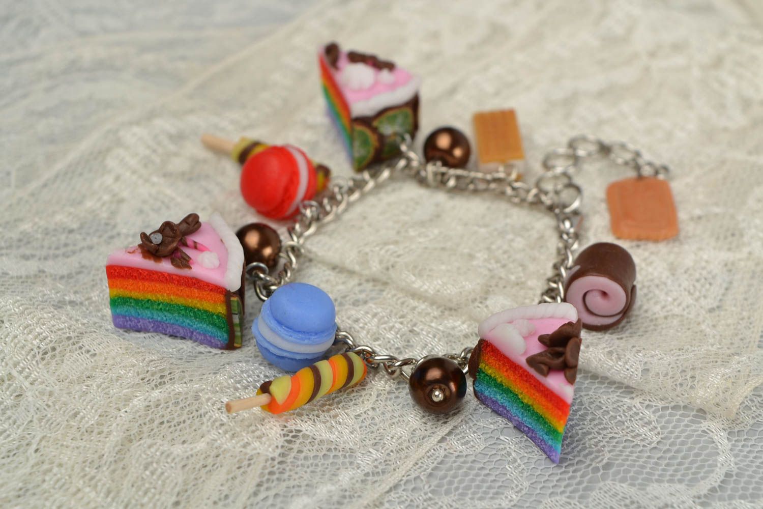 Bright homemade kids wrist bracelet on metal chain with cookies beads photo 2