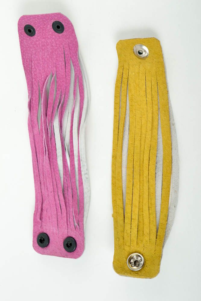 Armbänder Frauen handgemacht breit Schmuck für Frauen stilvoll Leder Armbänder foto 2