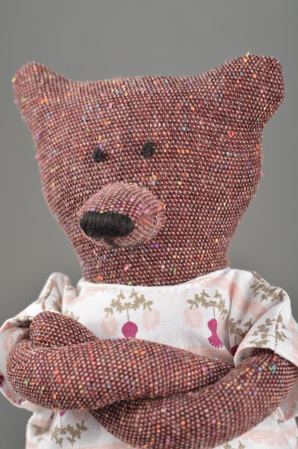 Peluche ourse en robe Jouet en tissu fait main original Cadeau pour enfant photo 4